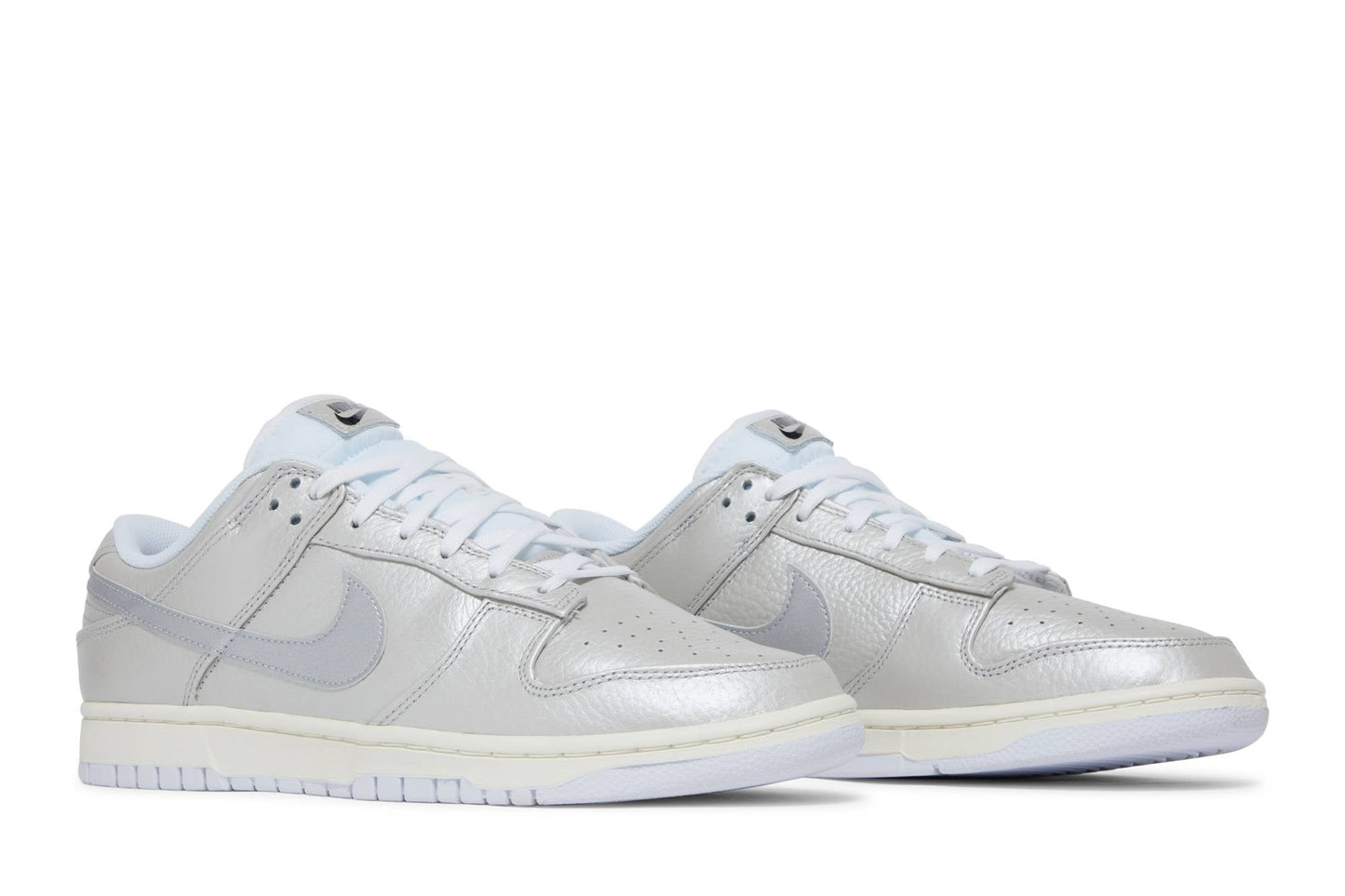 Nike Dunk Low 'Metallic Silver' DX3197-095