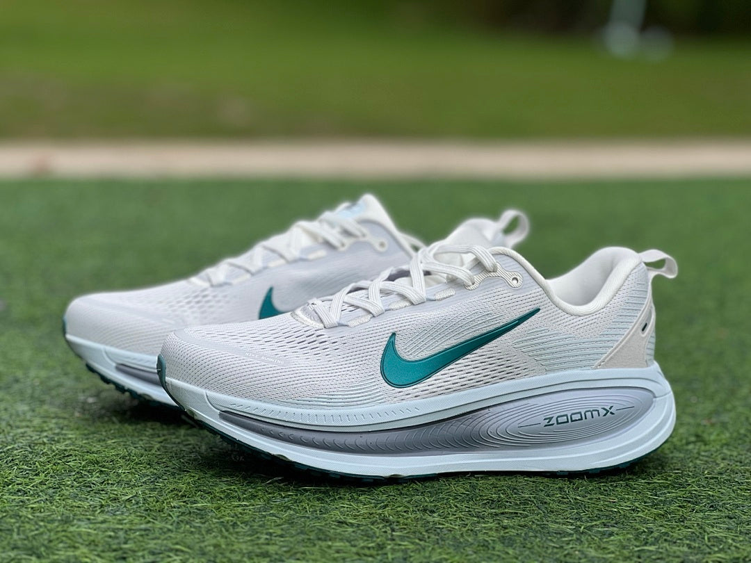 Nike ZoomX Invincible Run Flyknit 3