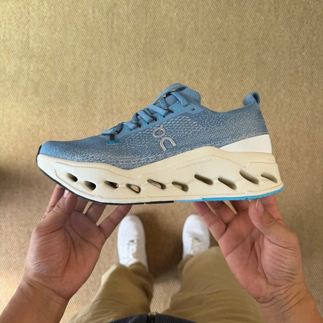 On CloudTec Phase Undyed Sky Light Blue Running Shoes 30.98270