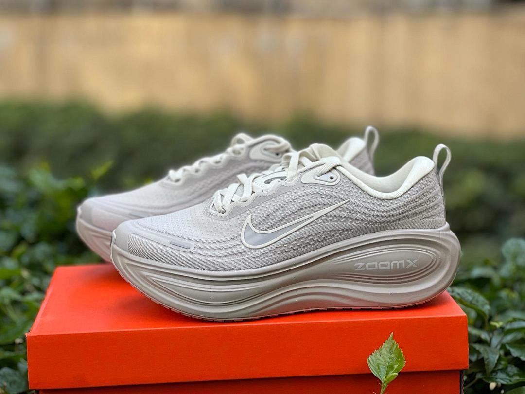 Nike ZoomX Invincible Run Flyknit 3 Running Shoes - Sail Light Bone Phantom FJ1046-100
