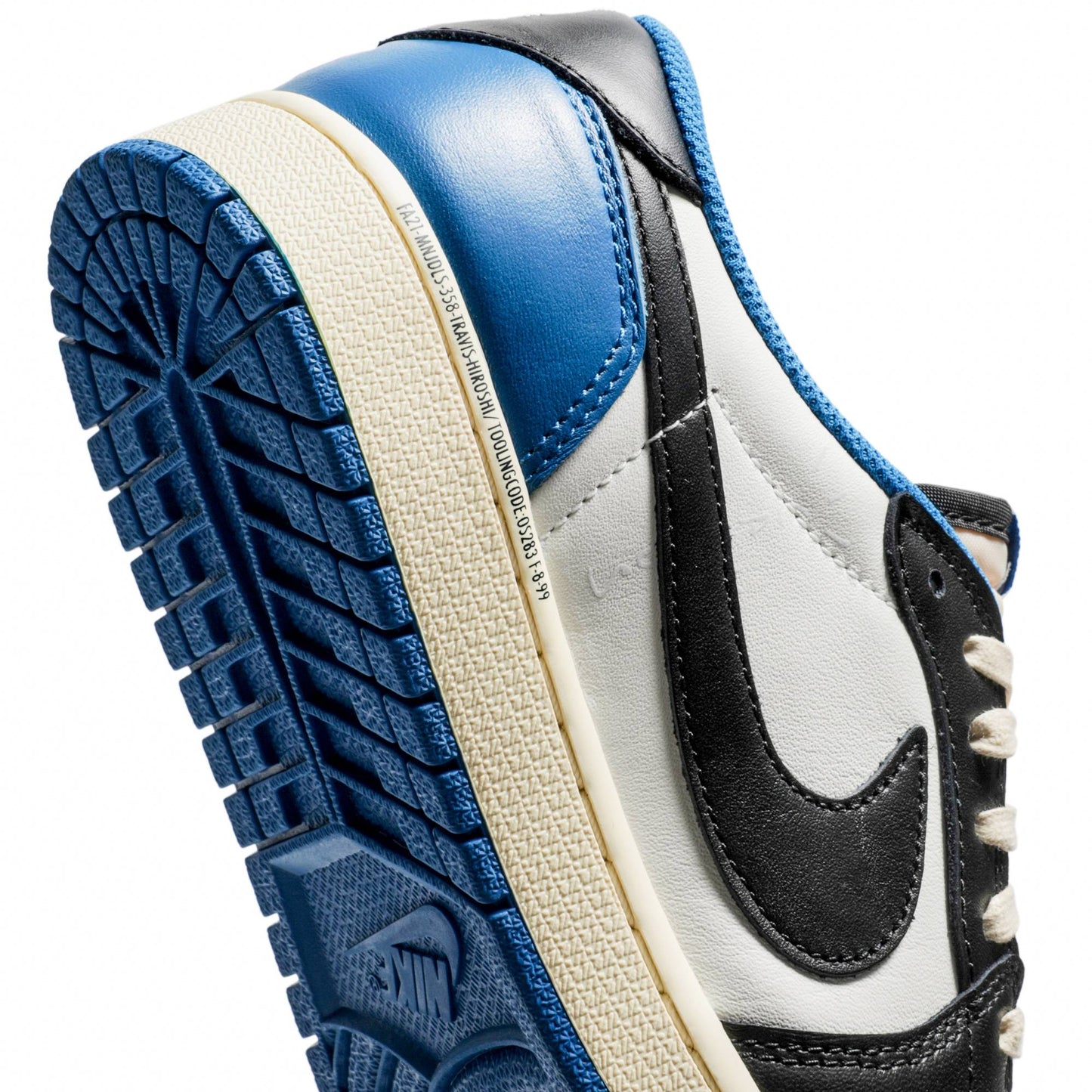 Fragment Design X Travis Scott X Air Jordan 1 Retro Low Military Blue DM7866-140