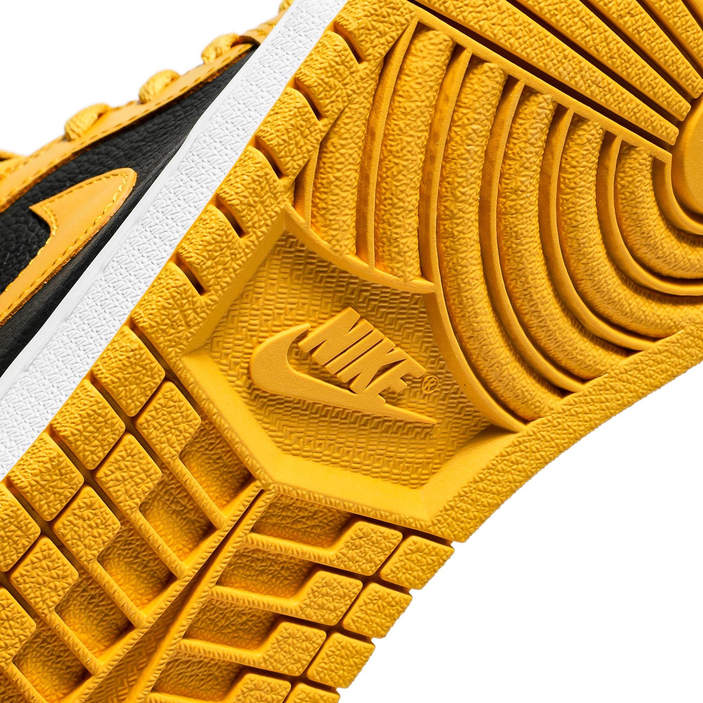 Air Jordan 1 High Retro OG 'Pollen' 555088-701