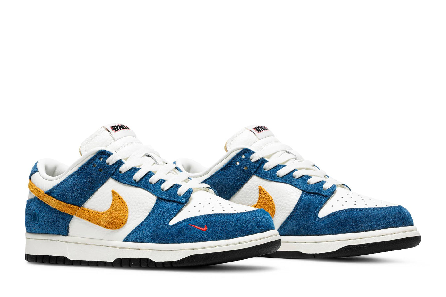 Kasina X Nike Dunk Low 80s Bus CZ6501-100