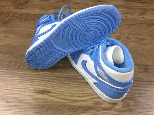 Air Jordan 1 Mid UNC 554724-106