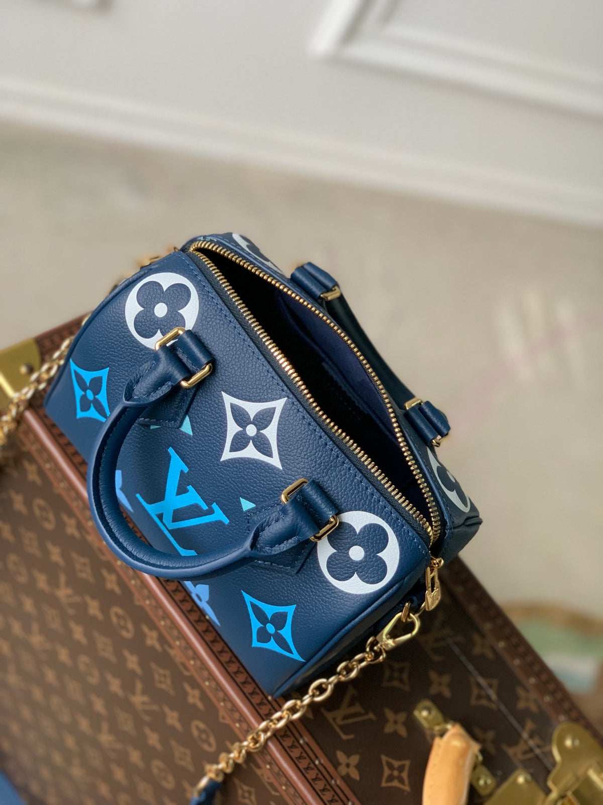 Louis Vuitton Speedy Bandoulière 20 Monogram Empreinte Giant Blue