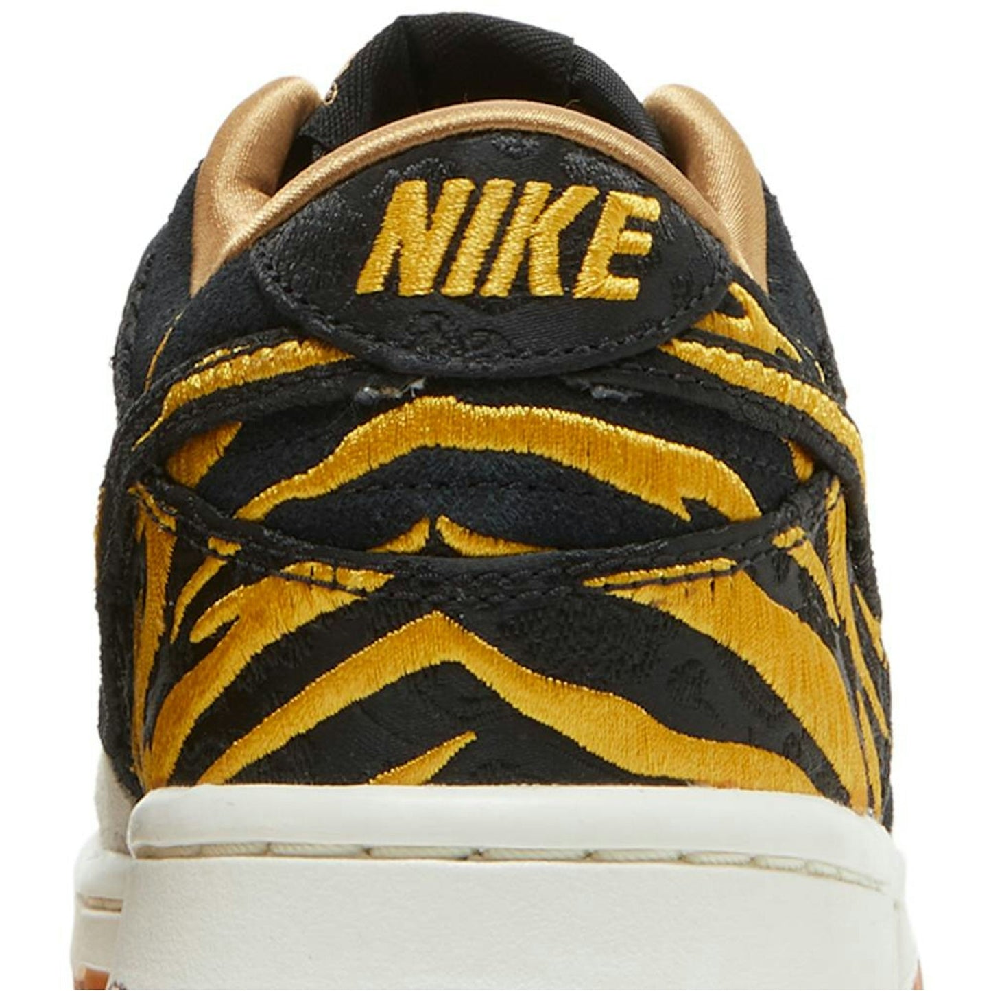 ( Grade School ) Nike Dunk Low 'Year Of The Tiger' DQ5351-001