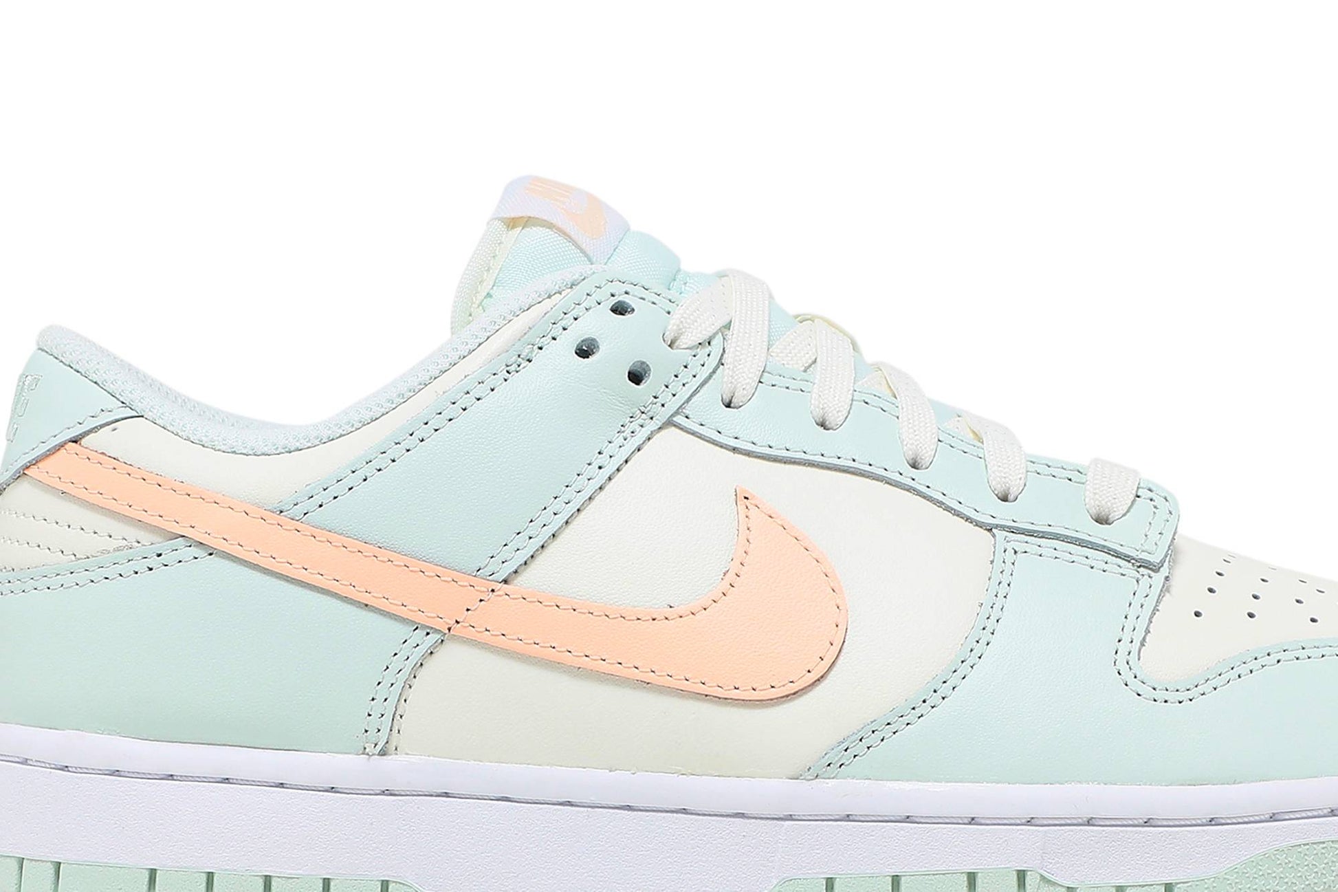 ( Women ) Nike Dunk Low 'Barely Green' DD1503-104