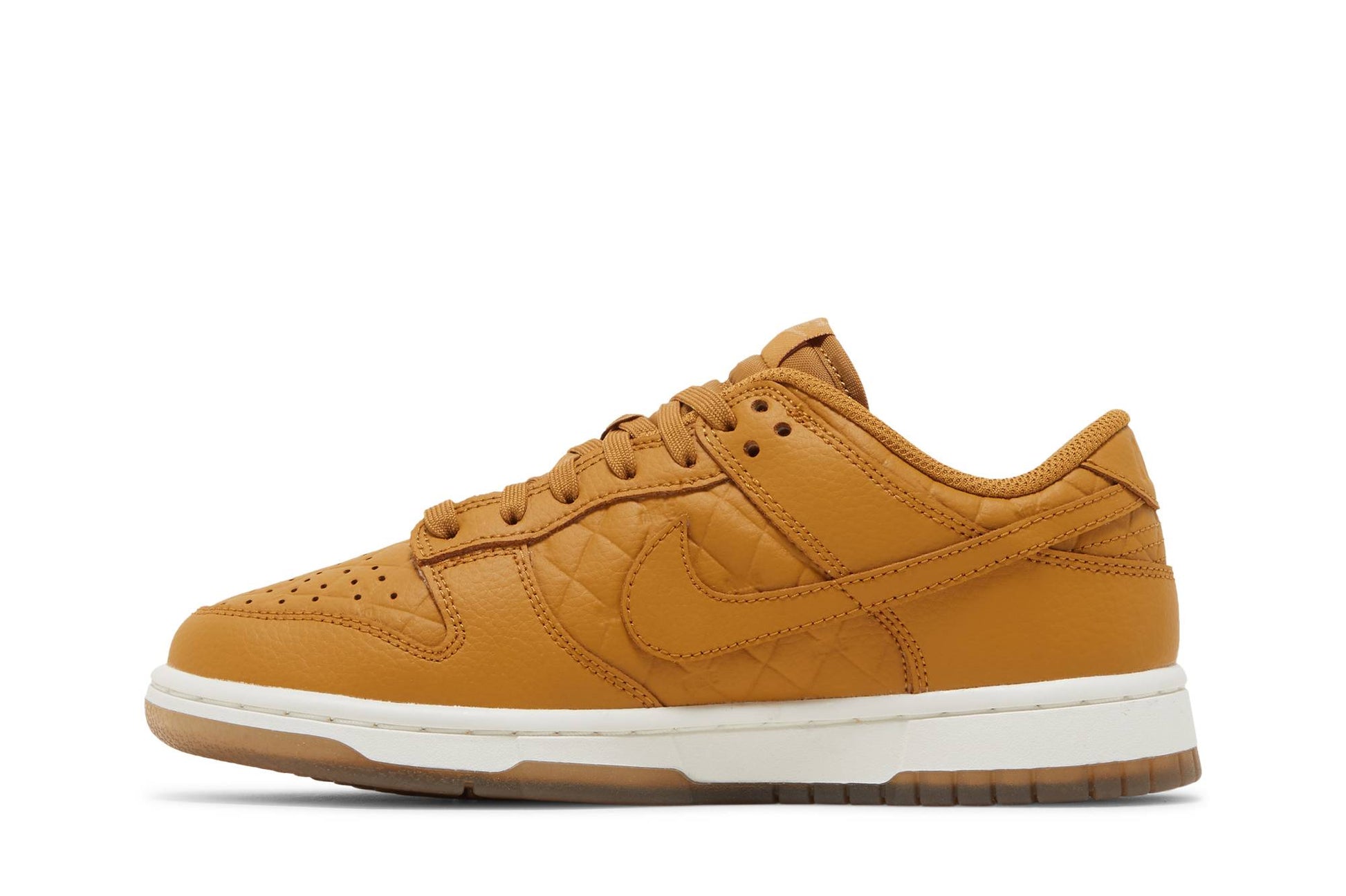 ( Women ) Nike Dunk Low 'Quilted Wheat' ( Wmns ) DX3374-700