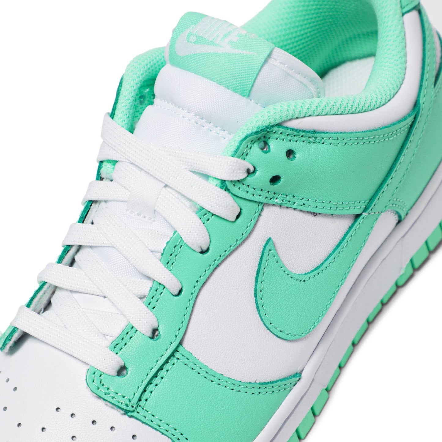 ( Women ) Nike Dunk Low 'Green Glow' [also Worn By BTS V] DD1503-105