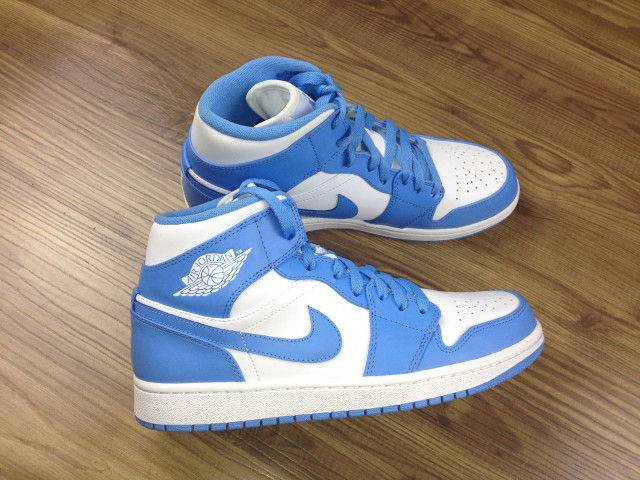 Air Jordan 1 Mid UNC 554724-106