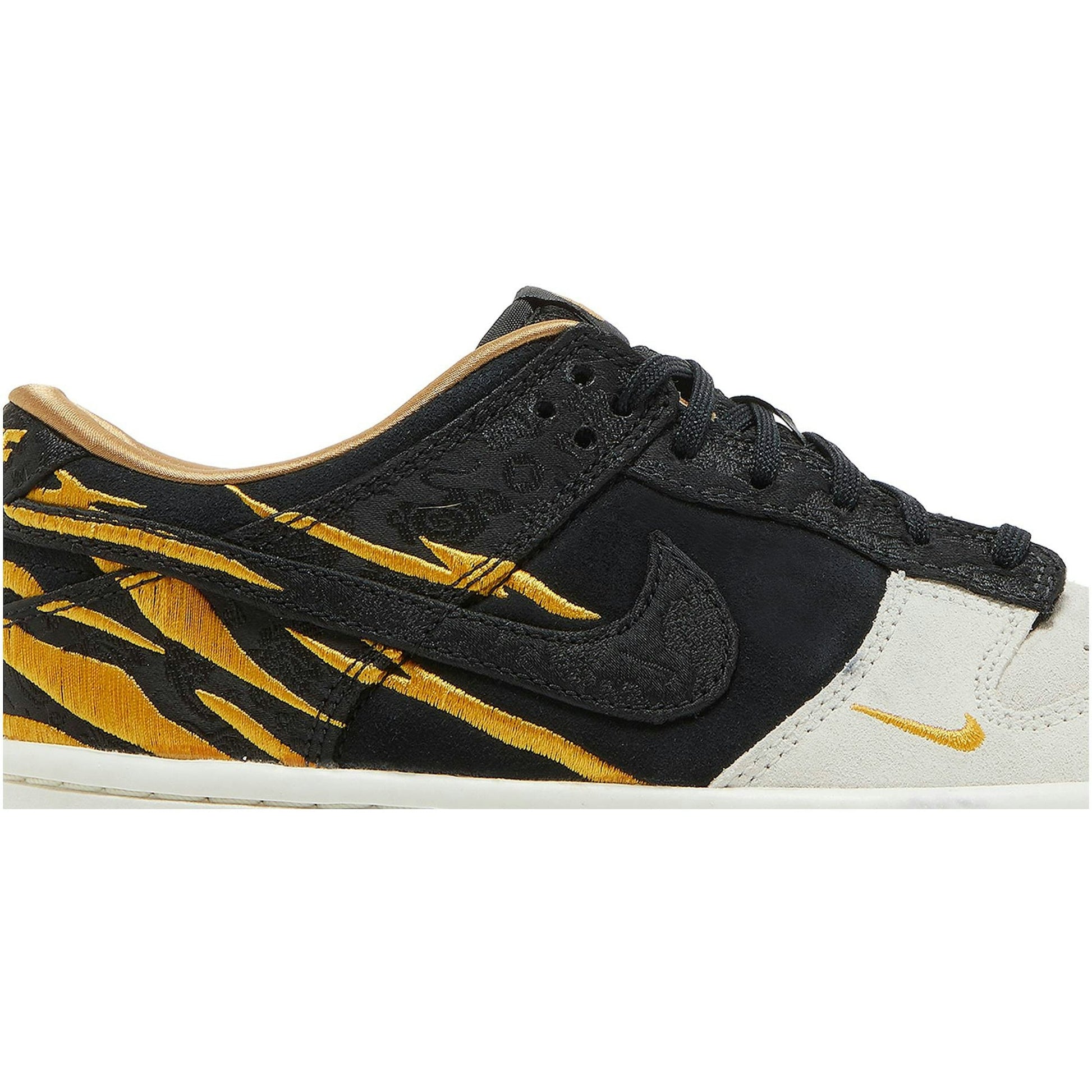 ( Grade School ) Nike Dunk Low 'Year Of The Tiger' DQ5351-001