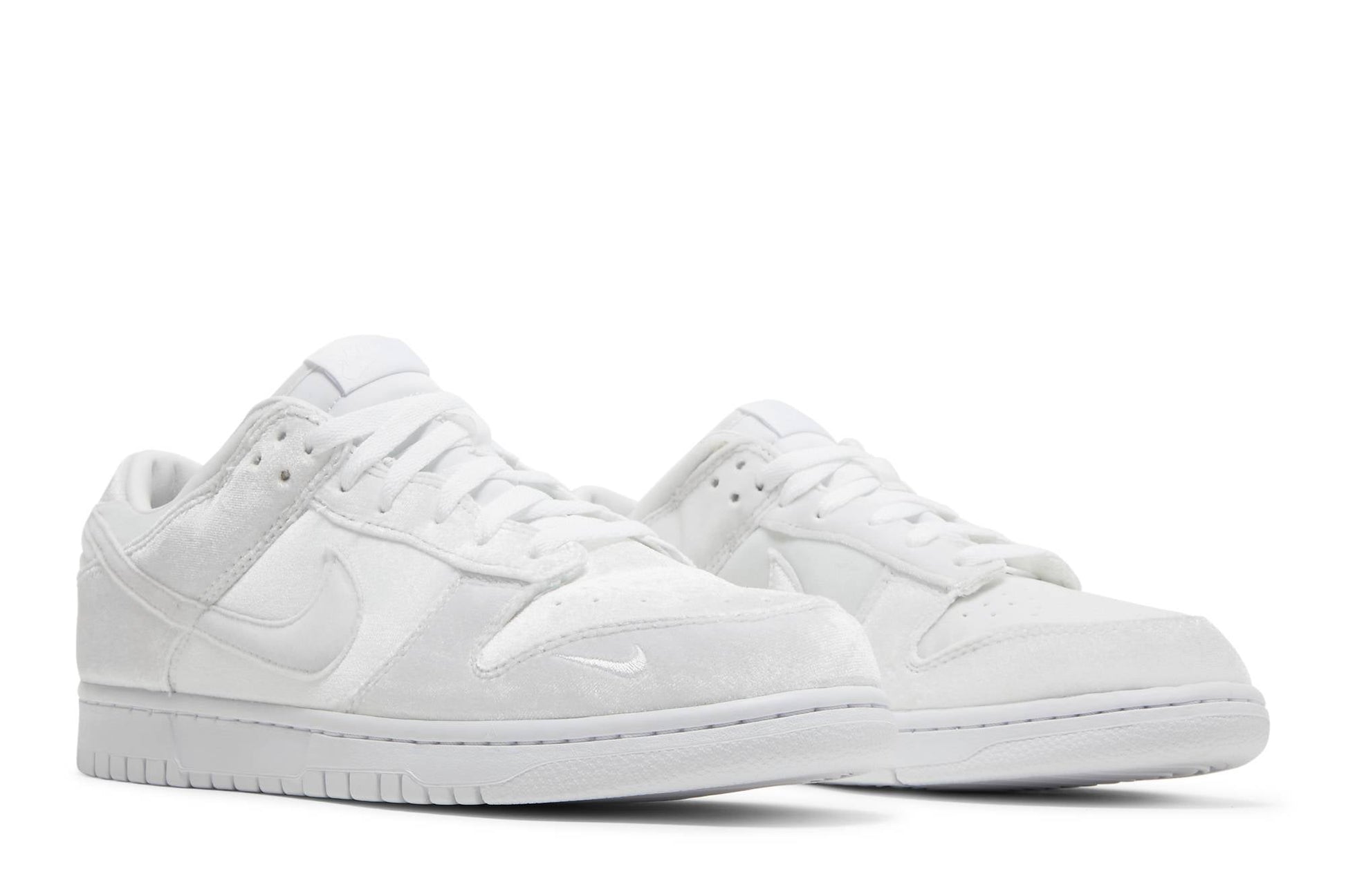 Dover Street Market X Nike Dunk Low 'Triple White' DH2686-100