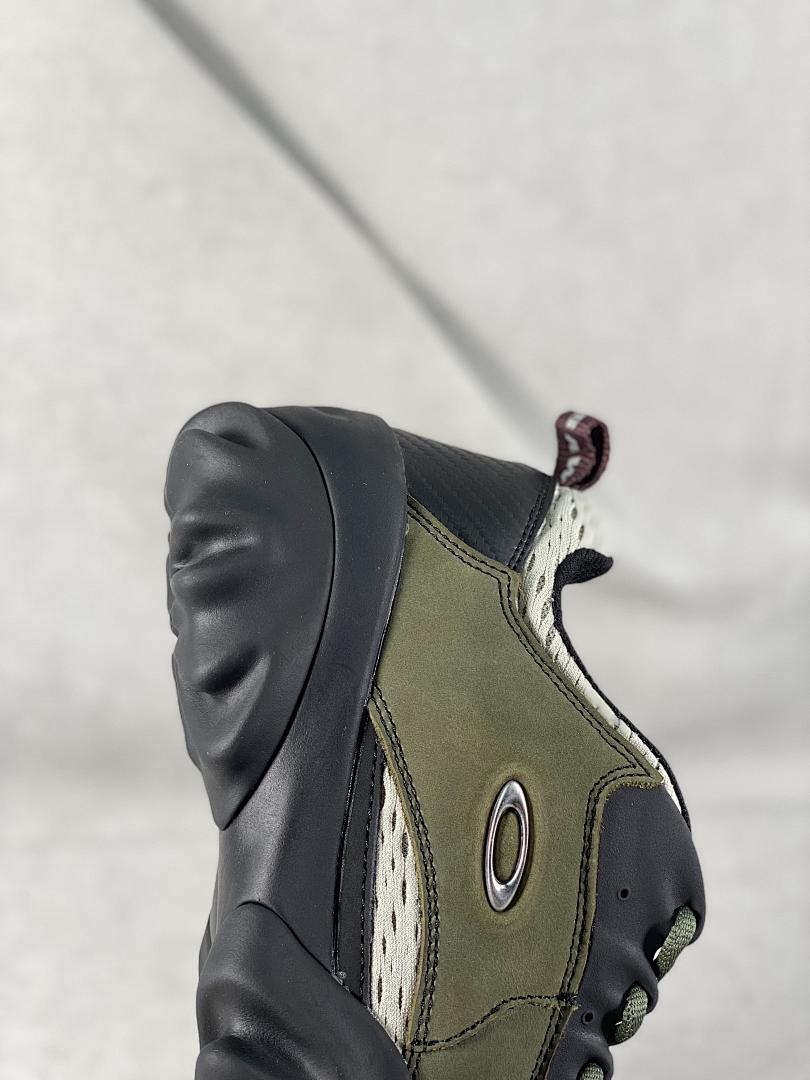 Oakley Factory Team Flesh Dark Olive Black Cream Y2K Chunky Lifestyle Sneakers Shoes