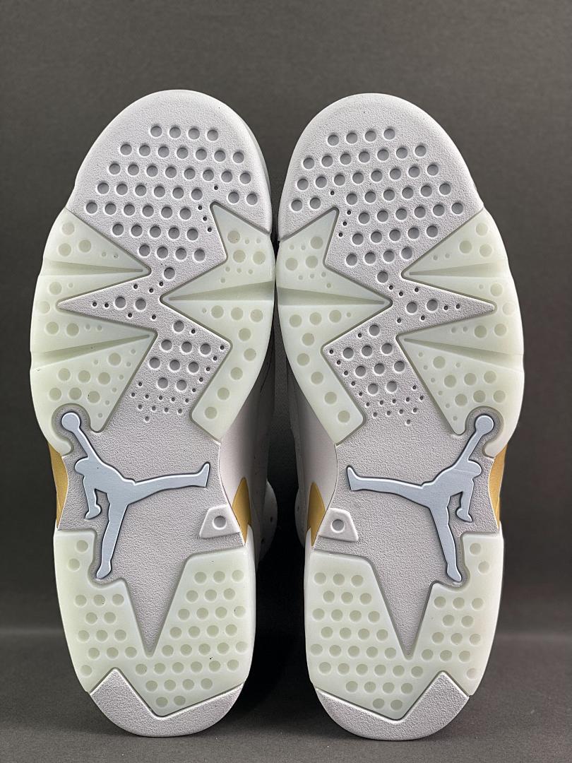 Air Jordan 6 Retro White Metallic Gold CT8529-170 Light Grey Suede Basketball Sneakers