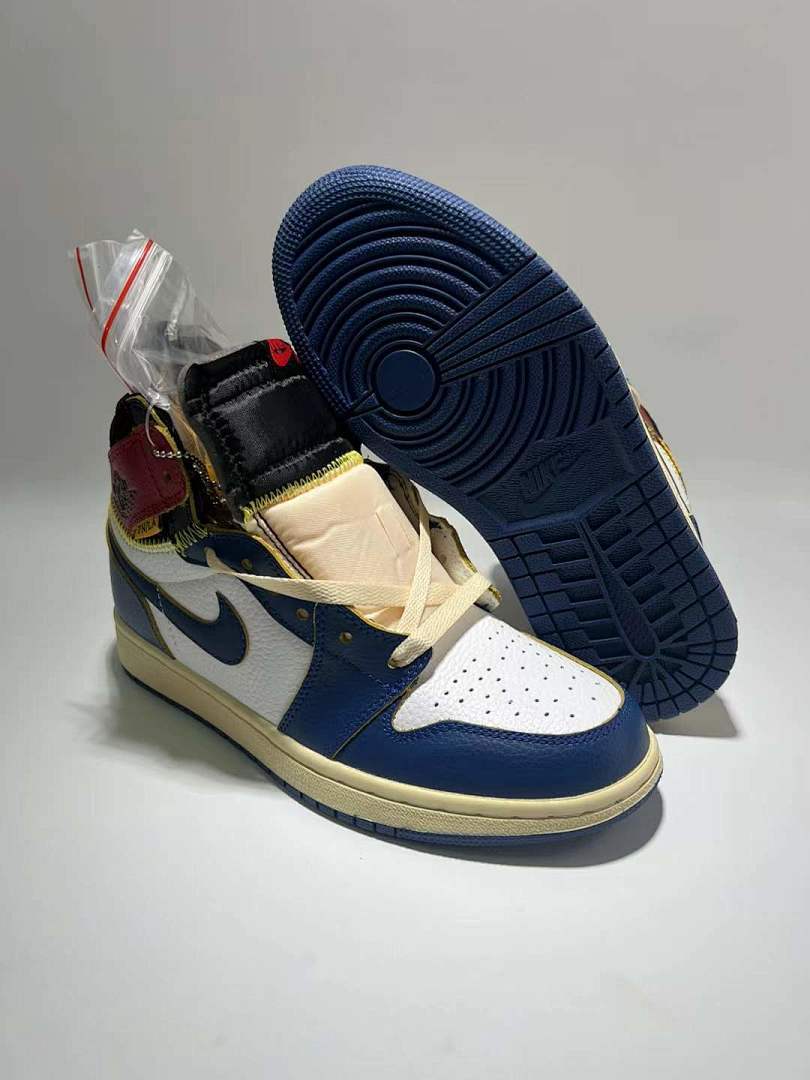 Union LA Air Jordan 1 Retro High OG Navy White Sail