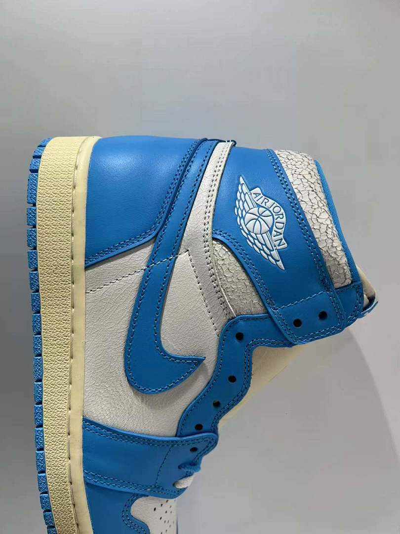 Nike Air Jordan 1 Retro High OG University Blue White Sail Vintage Exposed Foam Tongue Sneakers