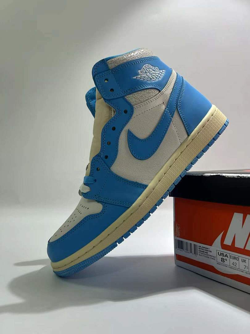 Nike Air Jordan 1 Retro High OG University Blue White Sail Vintage Exposed Foam Tongue Sneakers