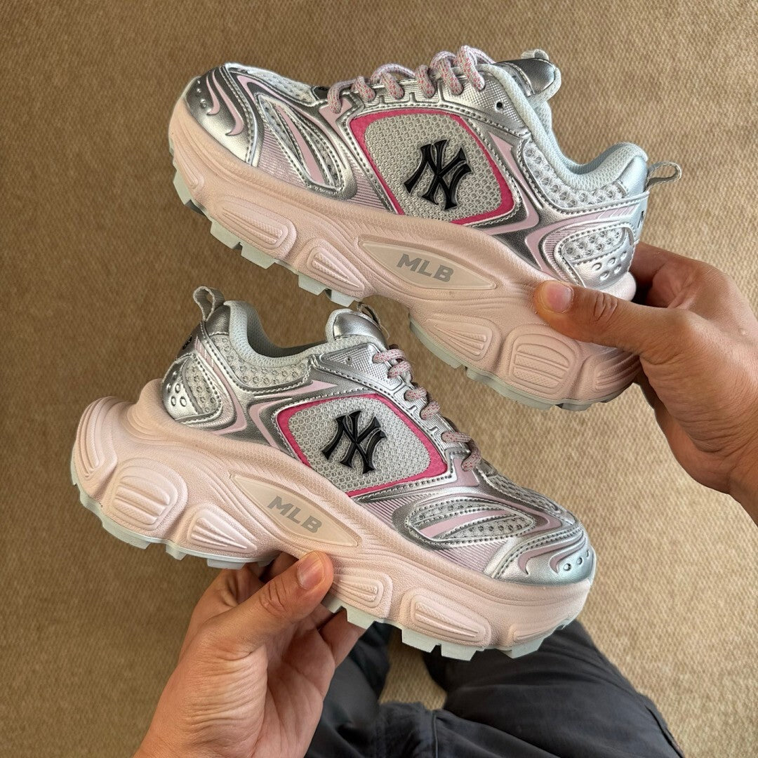 MLB Chunky Liner New York Yankees Silver Pink Shoes 3ASXCB23N-50PKS
