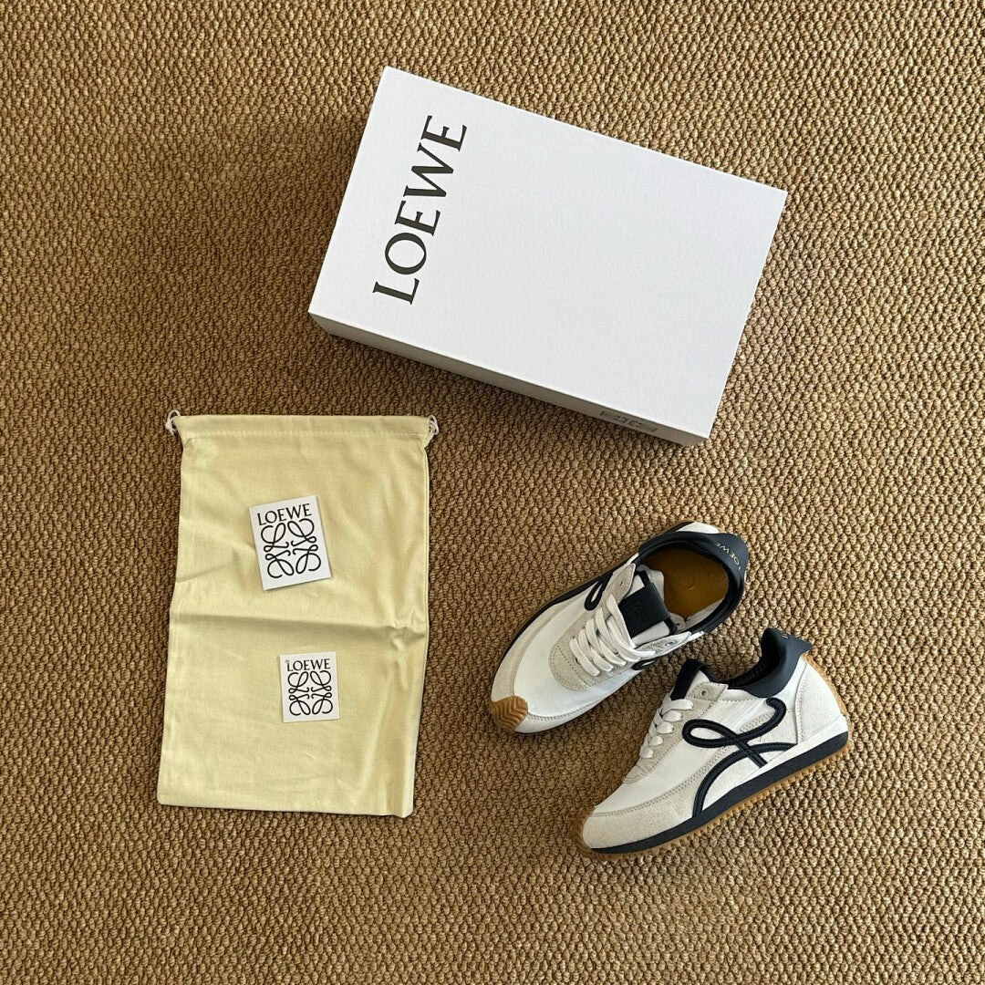 Loewe Flow Runner in nylon and suede White/Navy