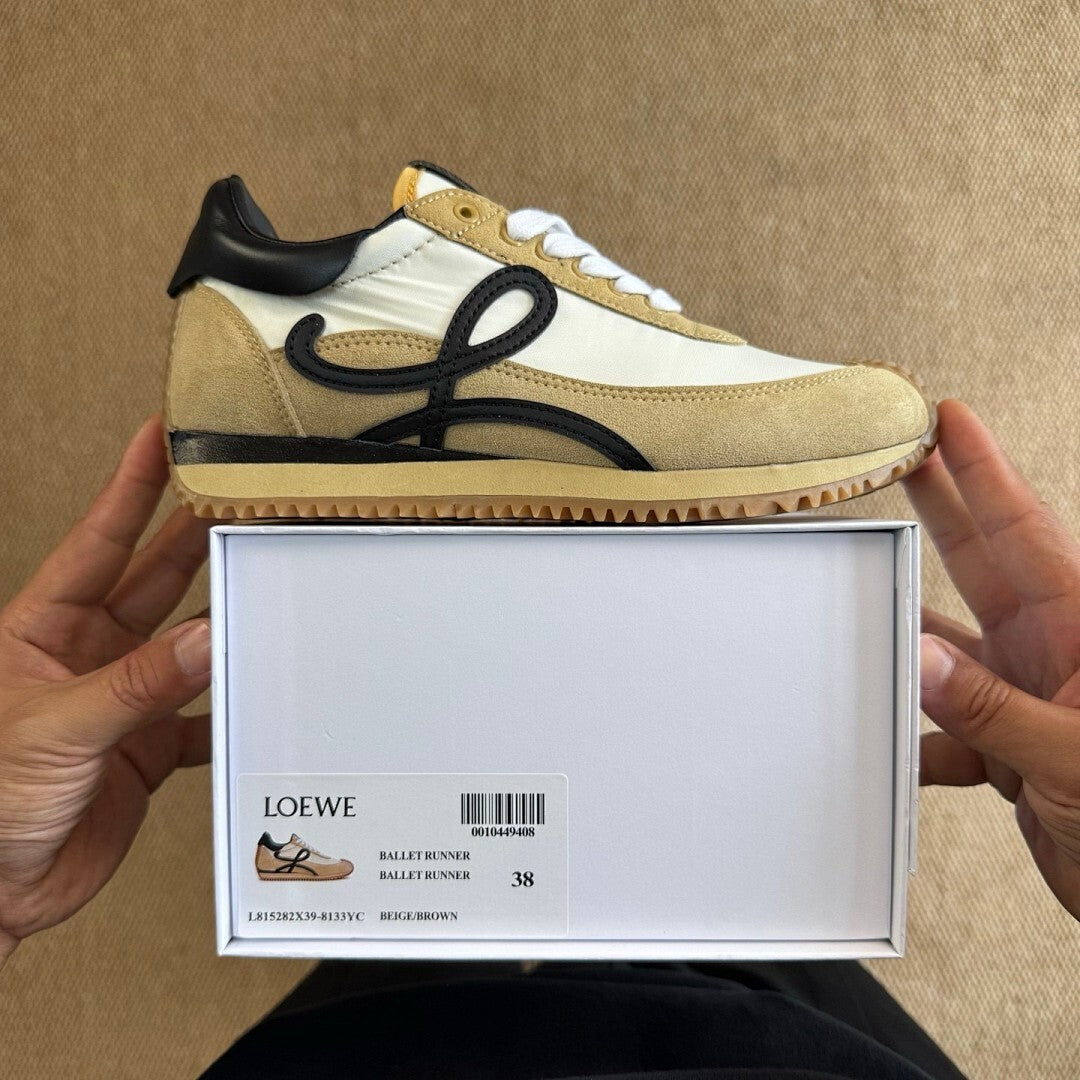Loewe Flow Runner Sneakers White Beige Black