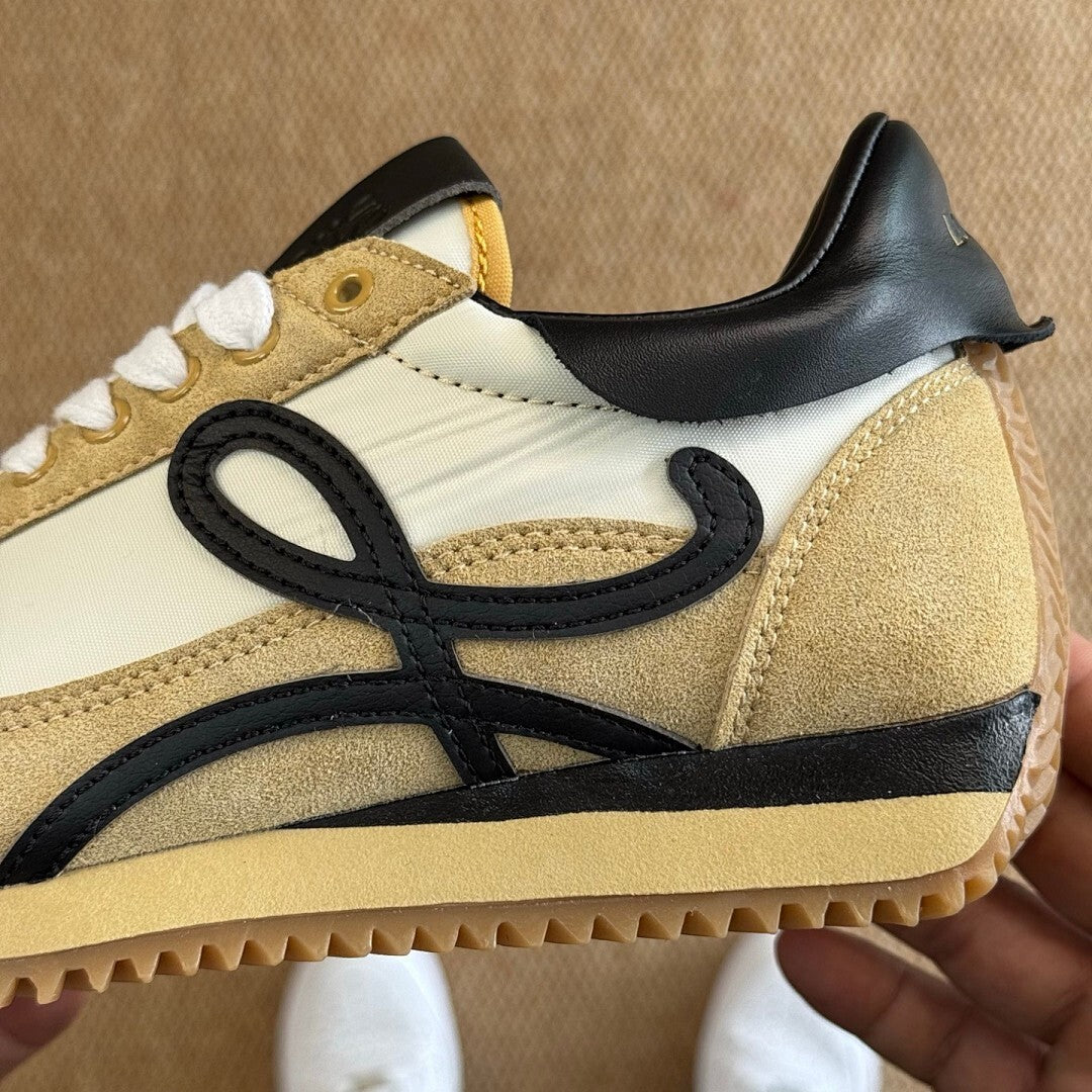 Loewe Flow Runner Sneakers White Beige Black