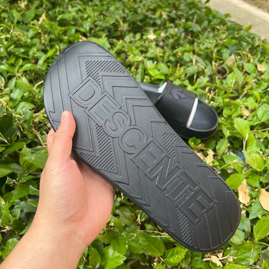 Descente D-Mover Slide Sandals Black
