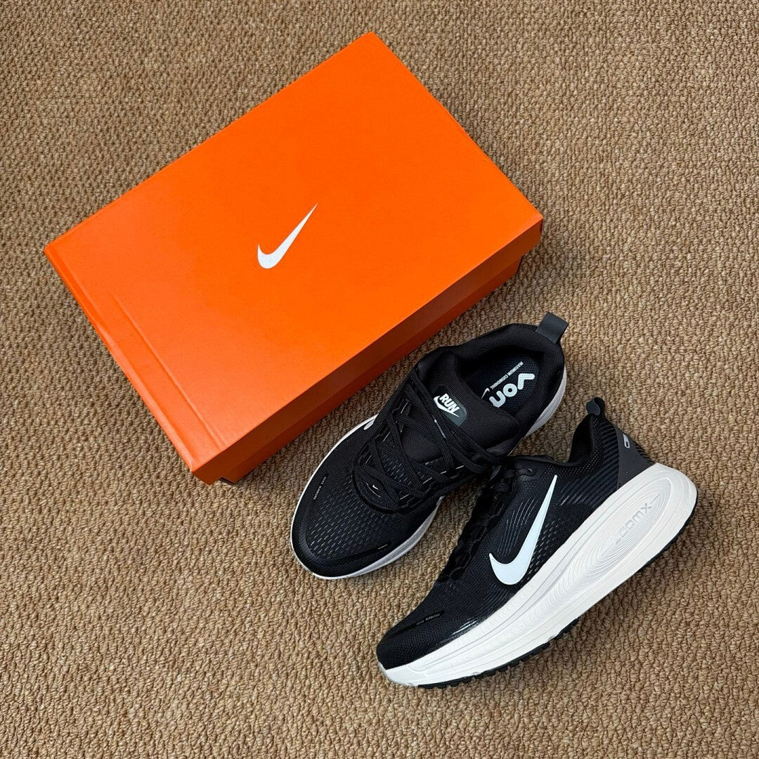 Nike Invincible Run Flyknit 3 Black White
