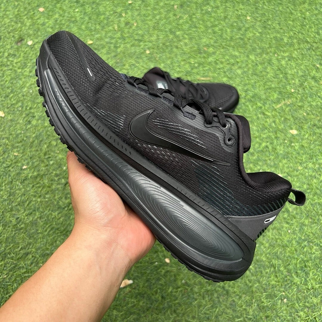 Nike ZoomX Invincible Run Flyknit 3 DR2615-001