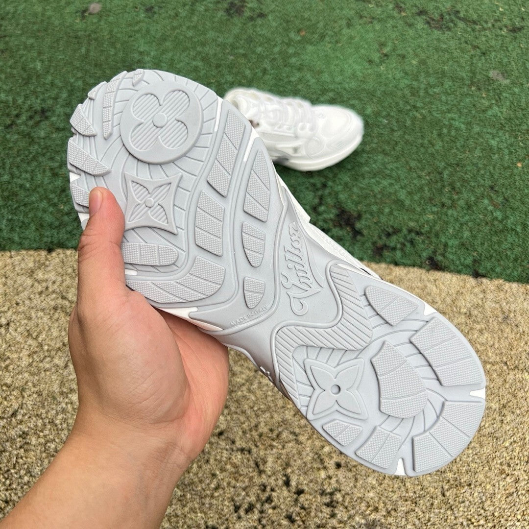 Louis Vuitton LV Runner Tatic Sneaker White Monogram