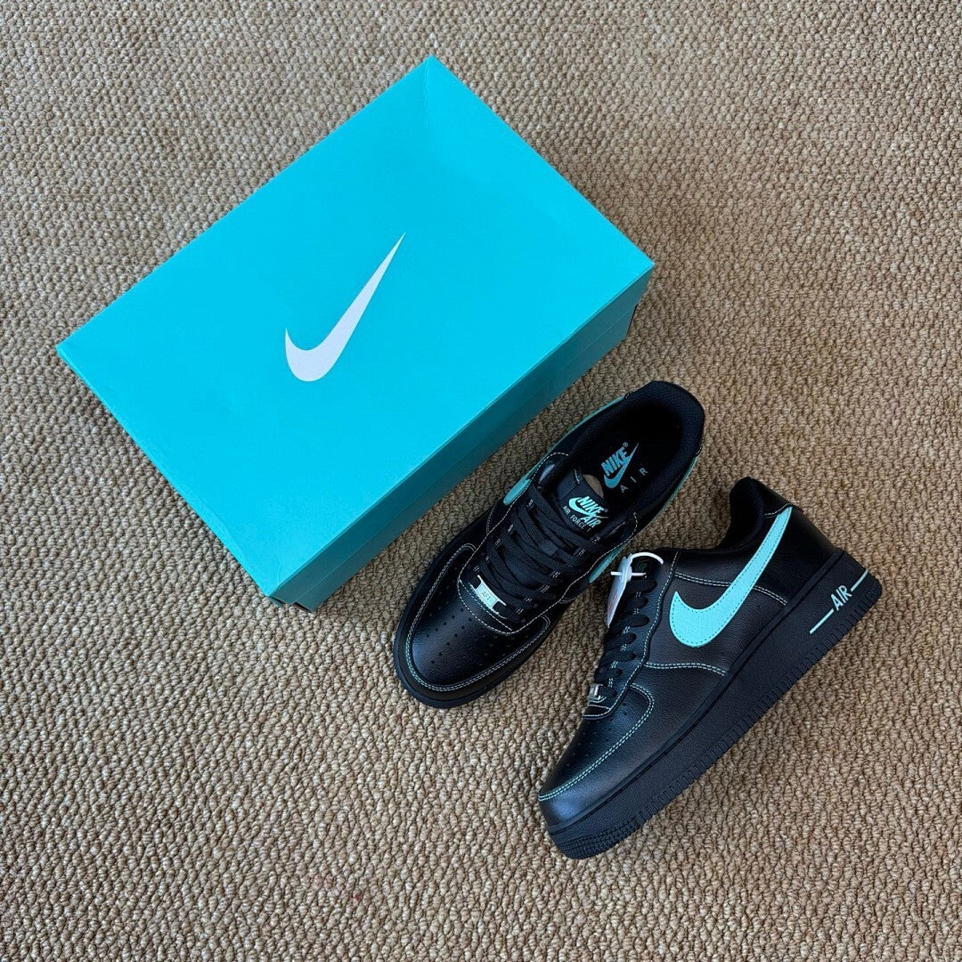 Nike Air Force 1 '07 LV8 "Black Aurora Green" CT2300-001