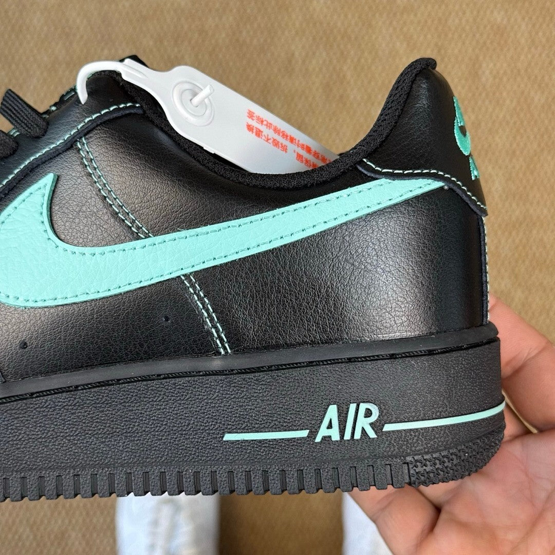Nike Air Force 1 '07 LV8 "Black Aurora Green" CT2300-001