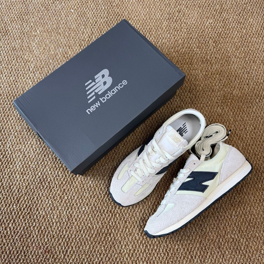 New Balance 320 Moonbeam with Phantom U320MP