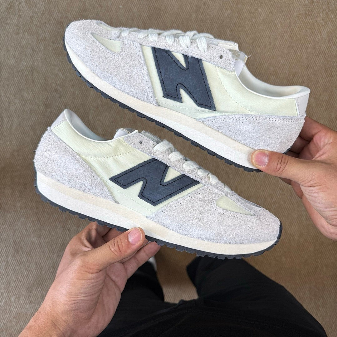 New Balance 320 Moonbeam with Phantom U320MP