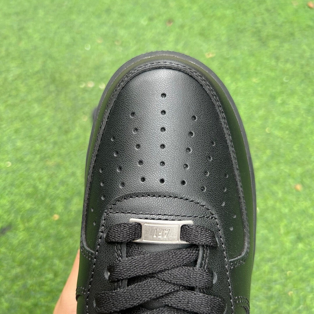 Nike Air Force 1 Low '07 Triple Black CW2288-001
