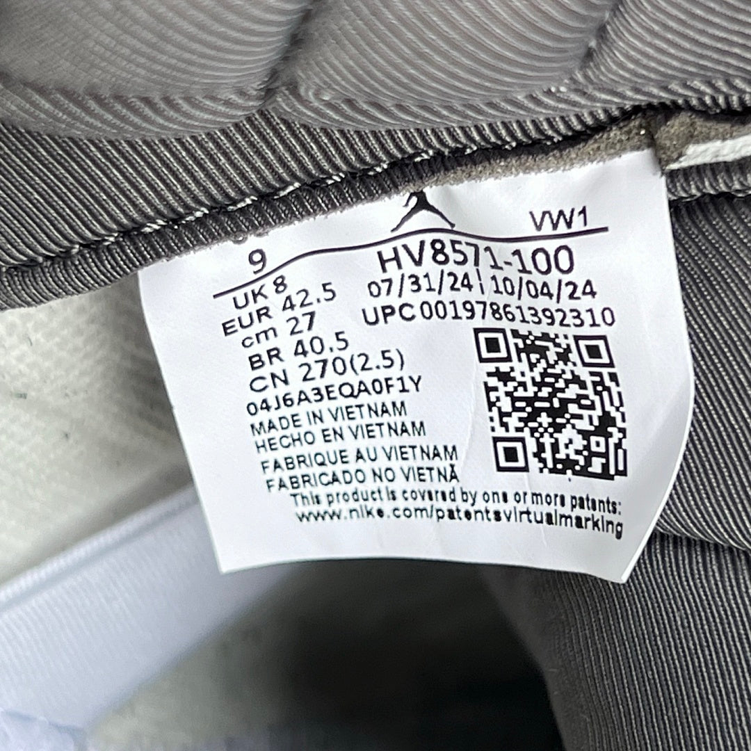 Air Jordan 3 "Frozen Moments" FN8405-001