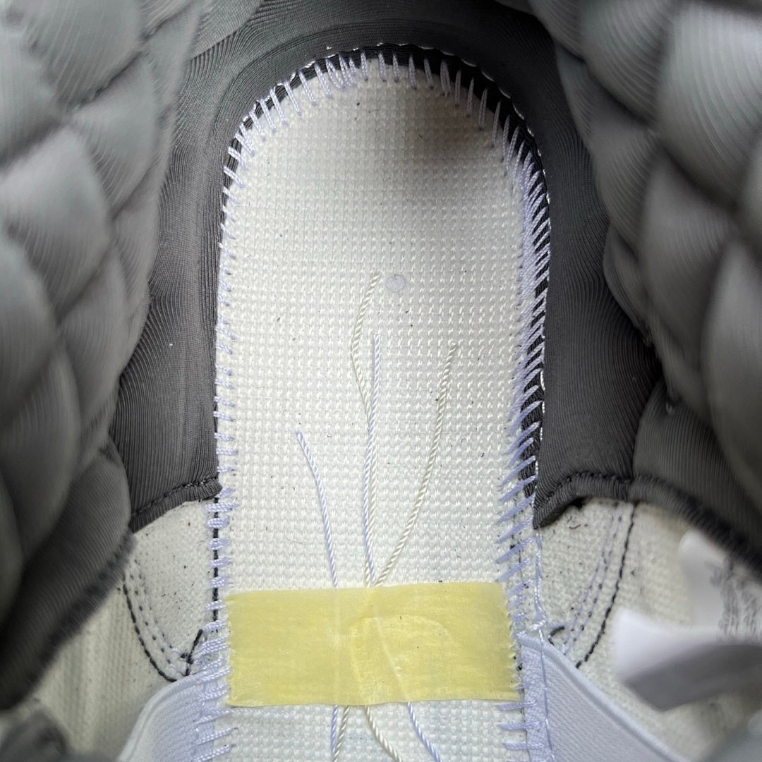 Air Jordan 3 "Frozen Moments" FN8405-001
