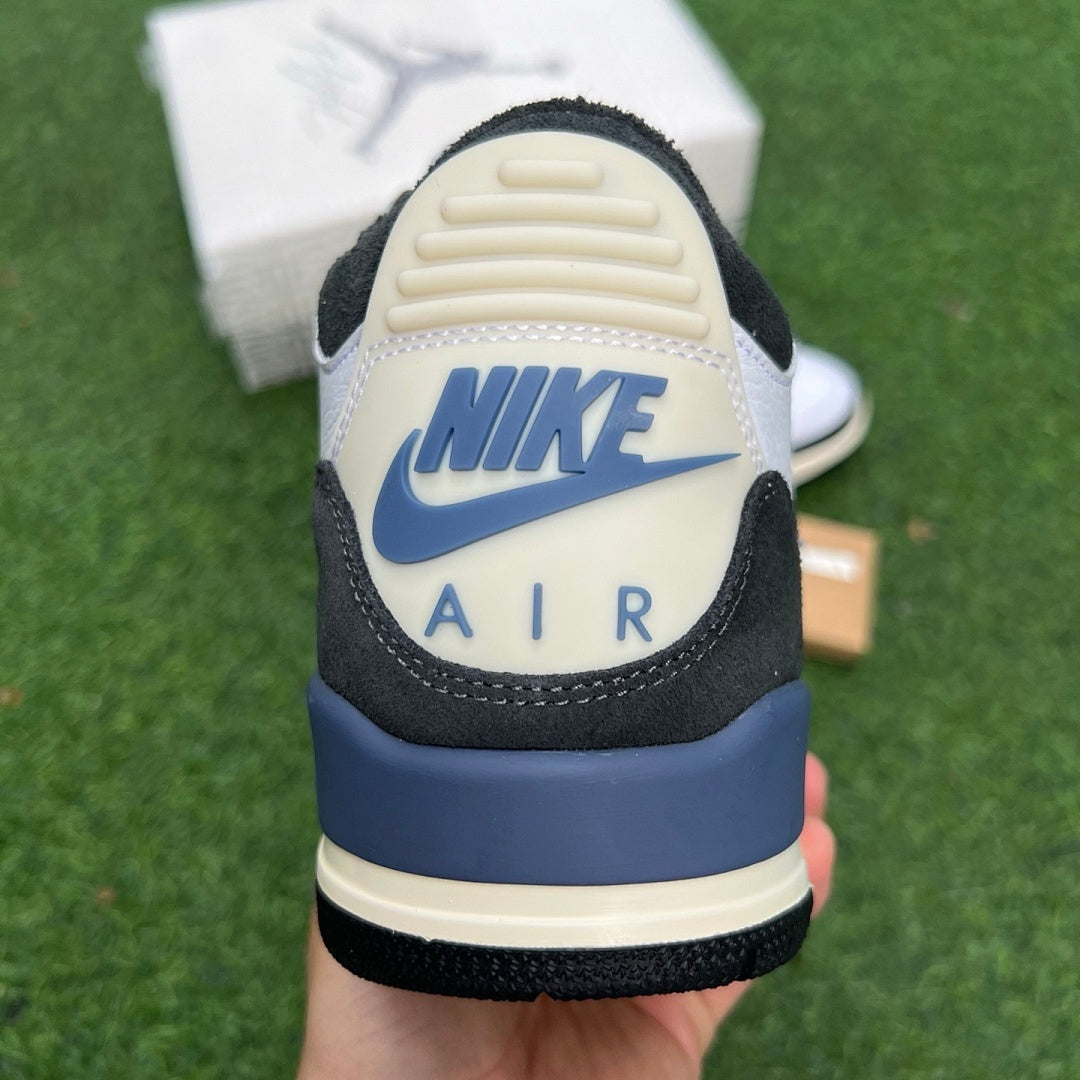 Air Jordan 3 "Frozen Moments" FN8405-001