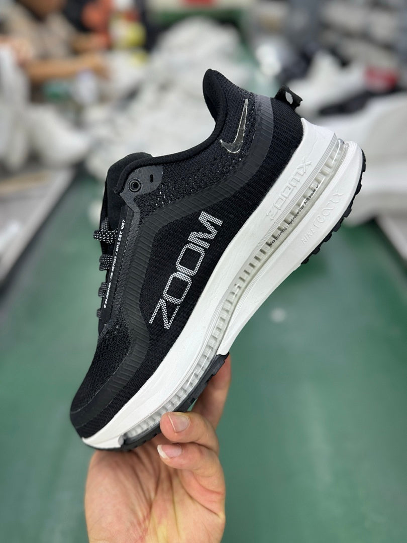 Nike Air ZoomX Invincible Run Flyknit 3 Black/White/Metallic Silver DR2615-001