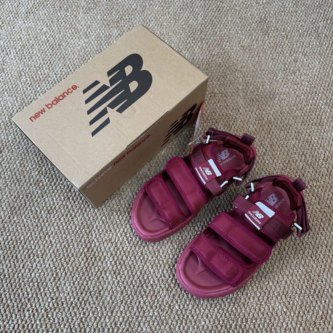 New Balance Caravan Multi Sandals Deep Red SUFMMOC2