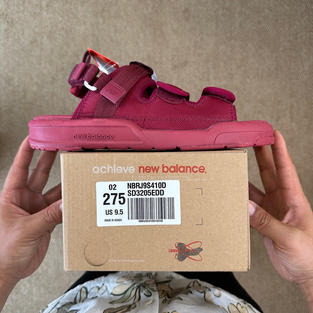 New Balance Caravan Multi Sandals Deep Red SUFMMOC2
