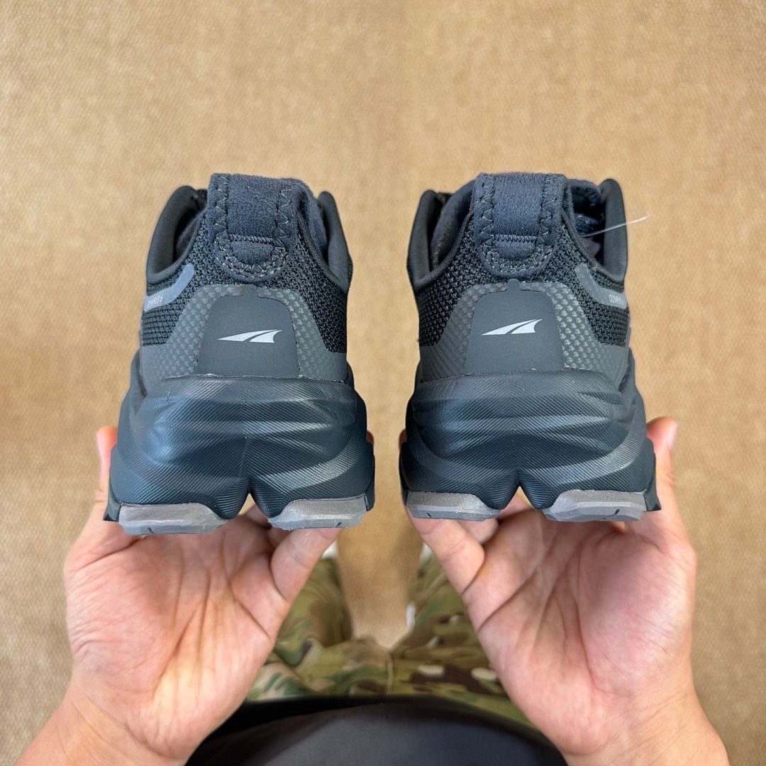 Altra Olympus 6