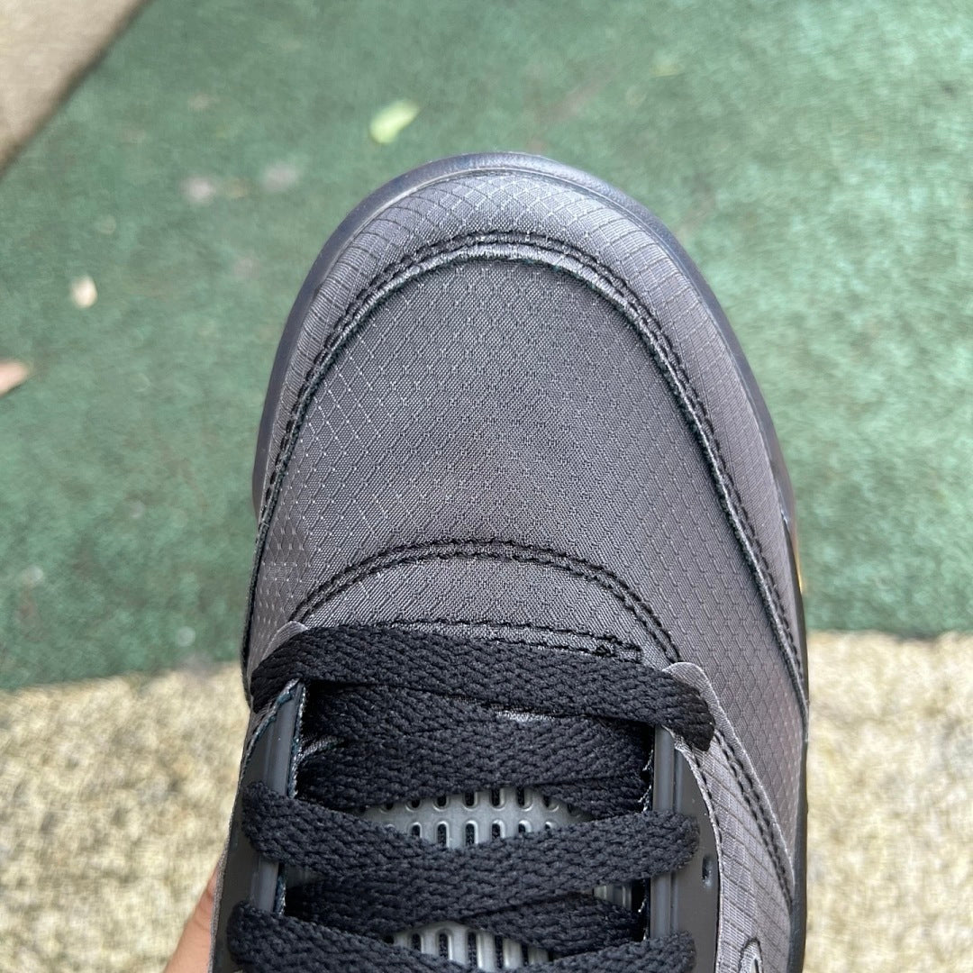 Off-White x Air Jordan 5 Muslin Black Metallic CT8480-001