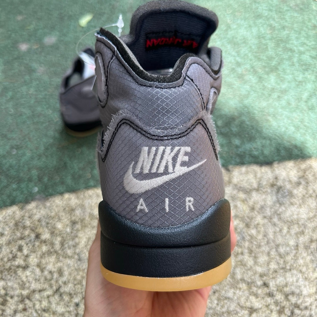 Off-White x Air Jordan 5 Muslin Black Metallic CT8480-001