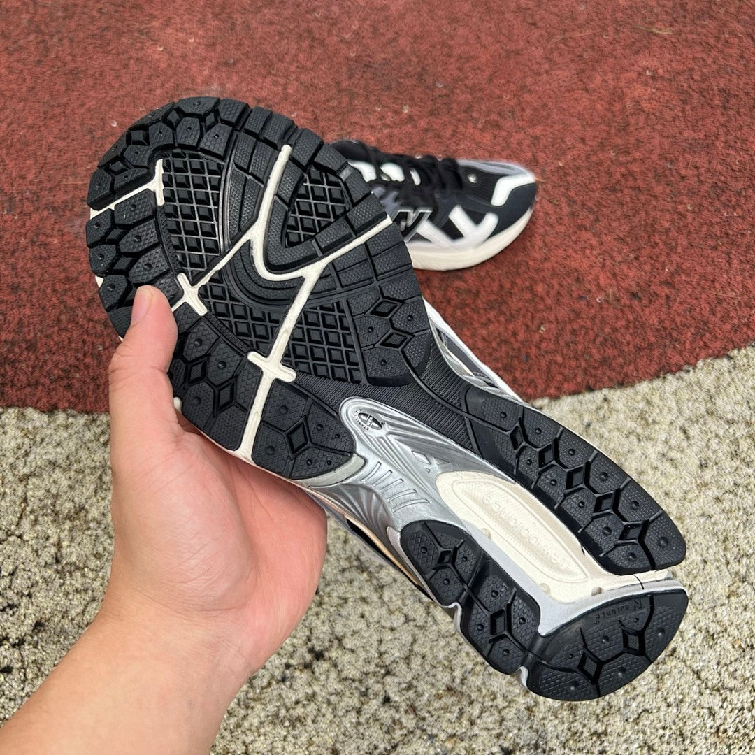 New Balance 1906R Black with White and Silver M1906RBB