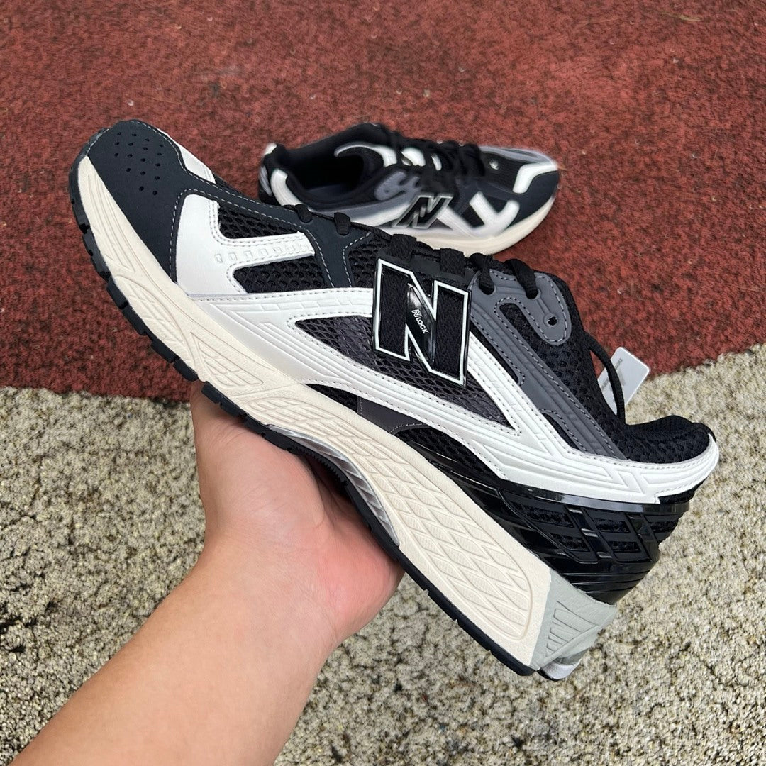New Balance 1906R Black with White and Silver M1906RBB