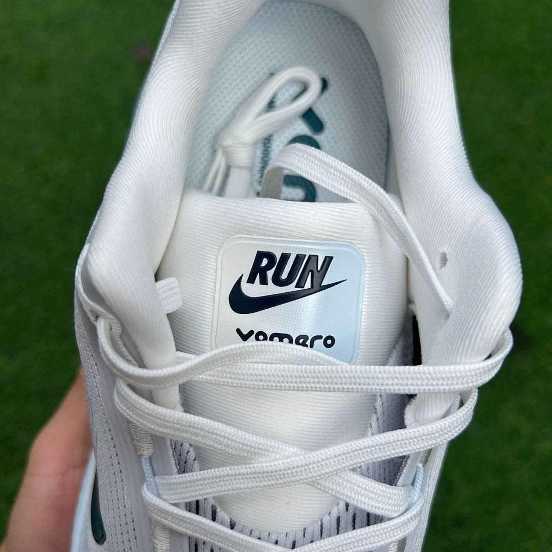 Nike ZoomX Invincible Run Flyknit 3