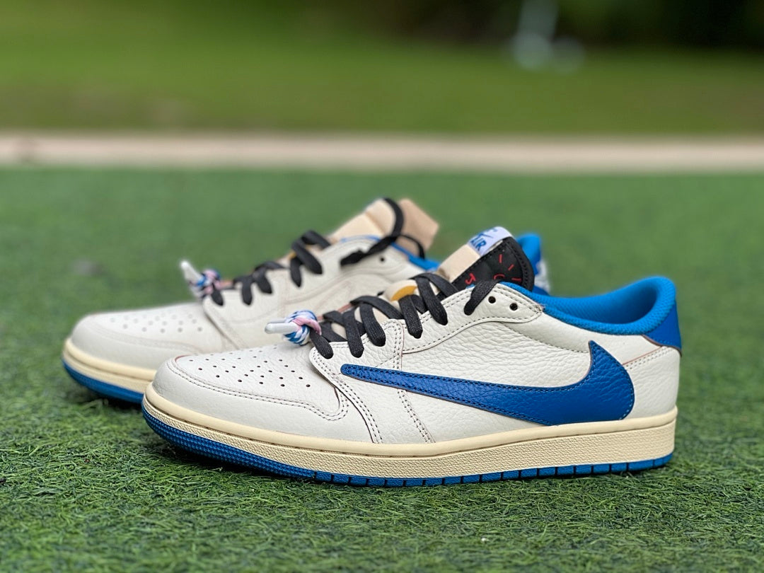 Travis Scott x fragment design x Air Jordan 1 Low OG Military Blue DM7866-140