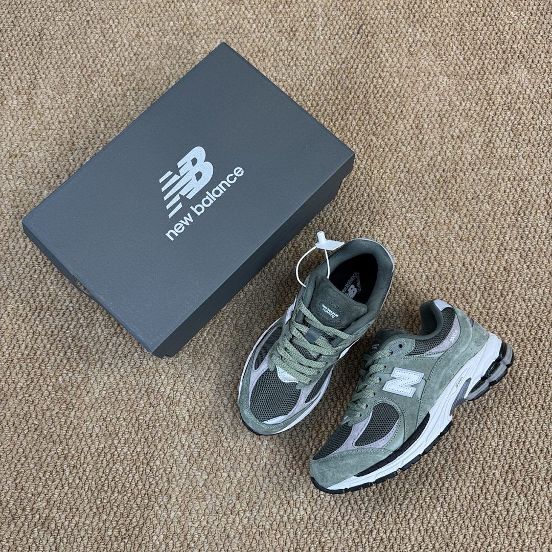 New Balance 2002R Dark Sage M2002RGF