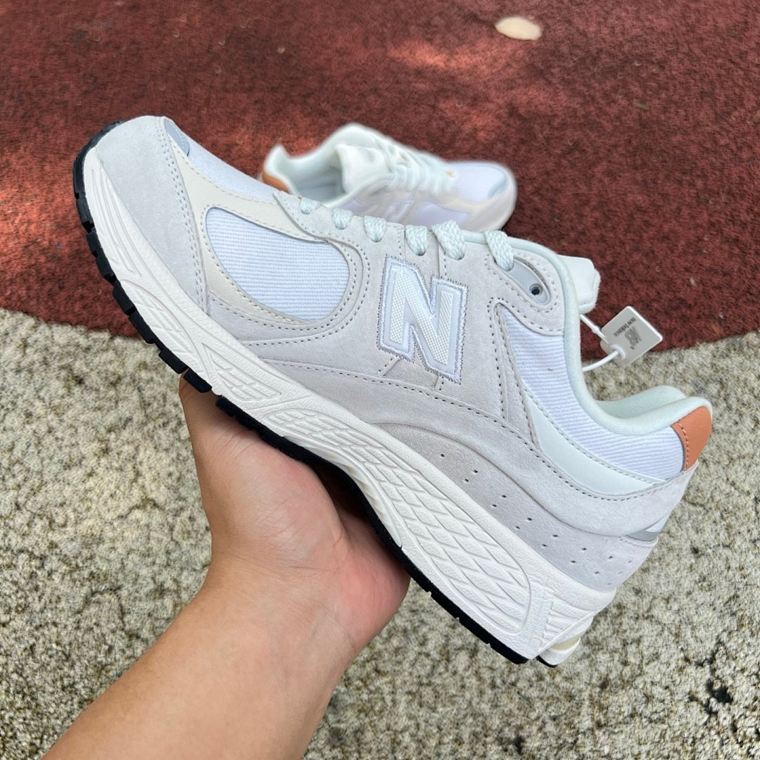 New Balance 2002R M2002RDD Light Grey