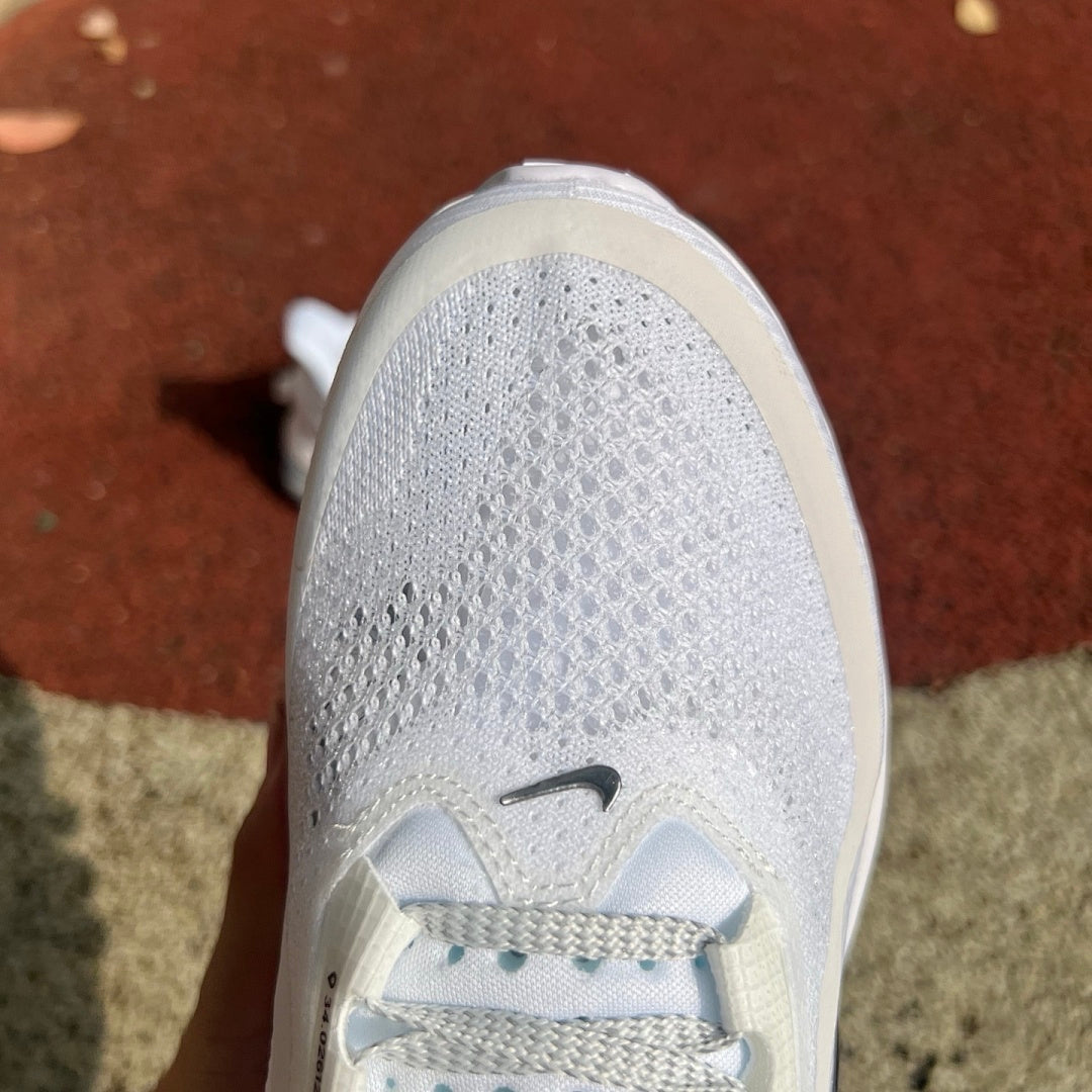 Nike Air Zoom Vomero 15 CU1855-101